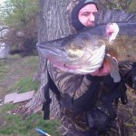 Поймал огромного клыкастого судака. Подводные съемки Поймал огромного клыкастого судака. Подводные съемки