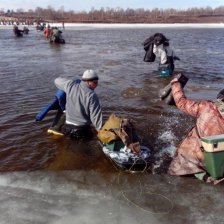 Так закрывают зимний сезон реальные маньяки