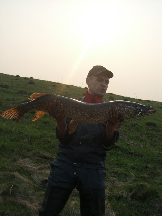 Ловись рыбка большая и маленькая. Поймана 10.05.2009г 7:30 утра