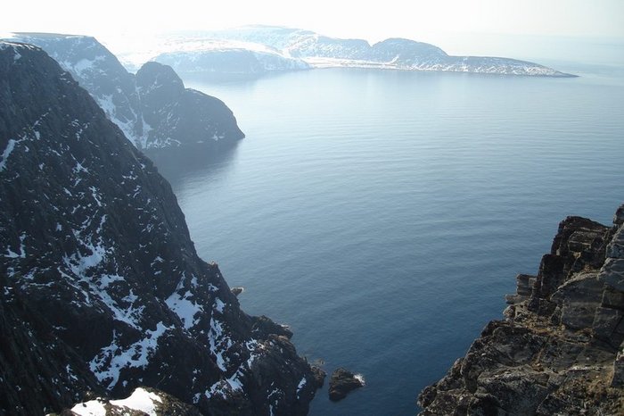 Берег Норвегии. Высота 2 км.