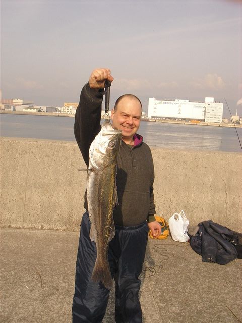 Япония.Рыбалка в стране бетонных берегов