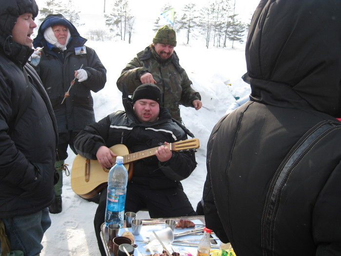 в хорошей компании без гитары ни как НРК