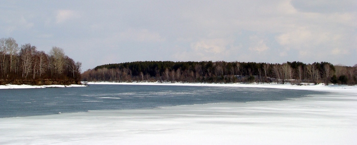 Ледоход.р.Обь,апрель 2010г.