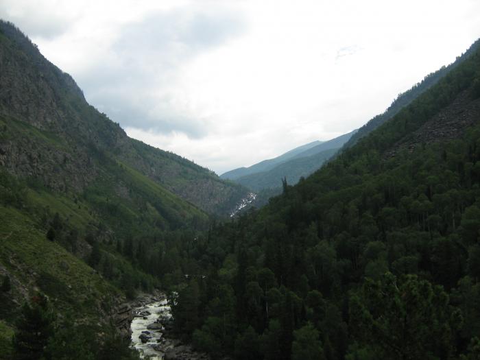 Водопад Учар с расстояния в пару километров