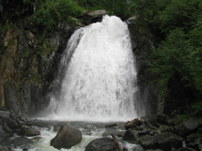 Водопад Корбу