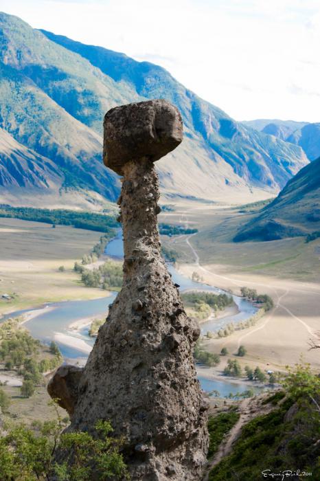 Долина реки Чулышман, каменный гриб