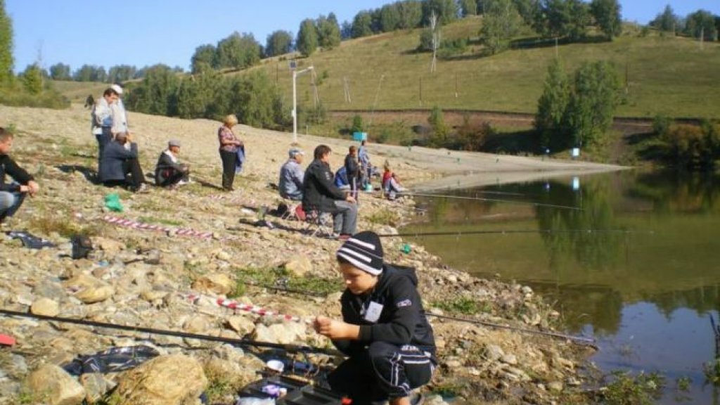 Открытые личные соревнования по спортивной ловле рыбы на поплавочную удочку, посвященные Дню города Горно-Алтайска