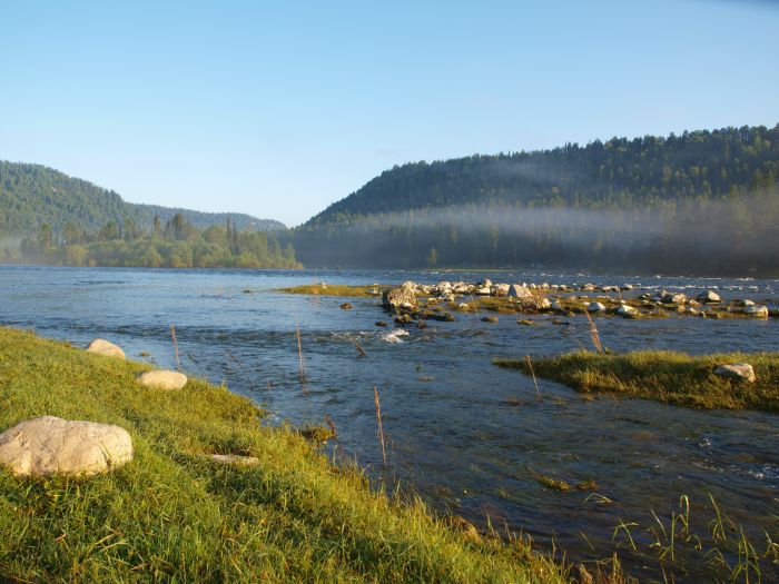 Вода падает