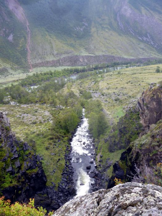 Долина Чулышмана с площадки над водопадом Куркуре.