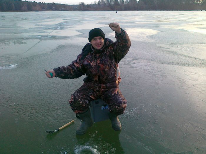 Первый в жизни улов на мормышинг. 16.11.2013.