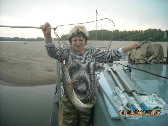 первая рыба 3 кг чулым2012