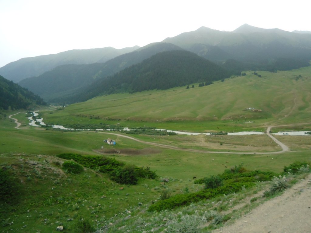 Вид на долину. Киргизия.