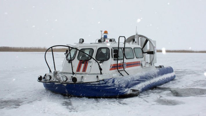 За один день девять рыбаков в Новосибирской области чуть не замерзли во время рыбалки
