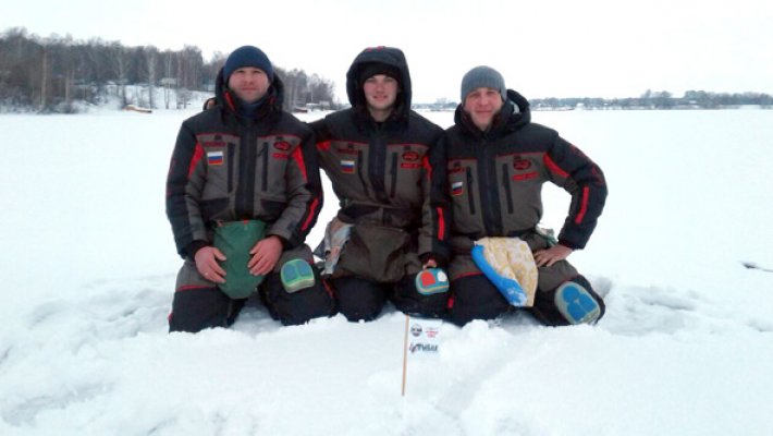 Команда FishingSib заняла первое место на соревнованиях по ловле на мормышку