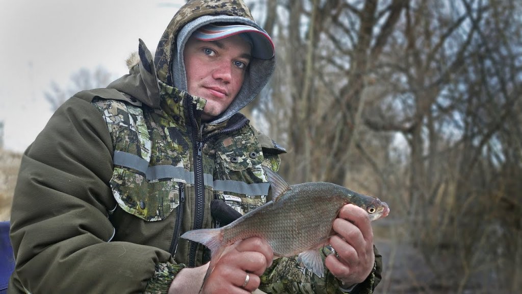 Сорога и Лещ на Оби - клев на каждом забросе!