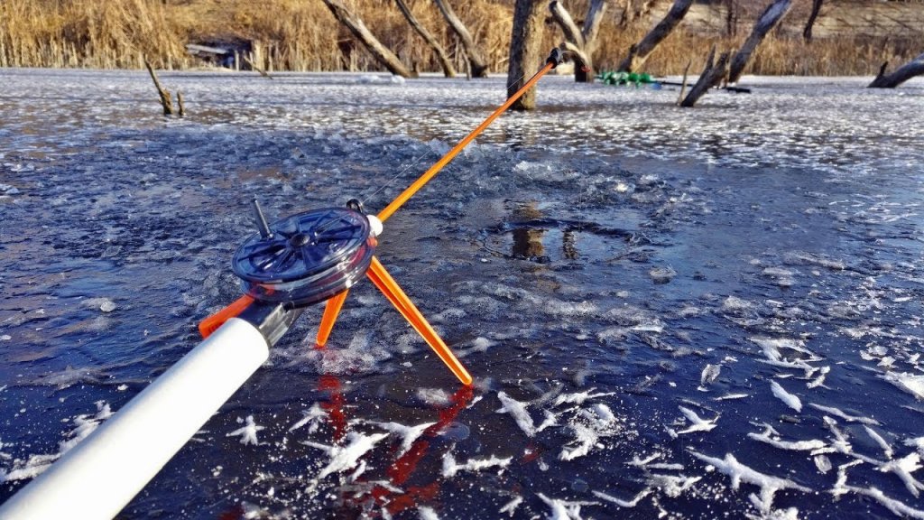 Первый лед 2019/2020, подводная съемка, зимняя рыбалка