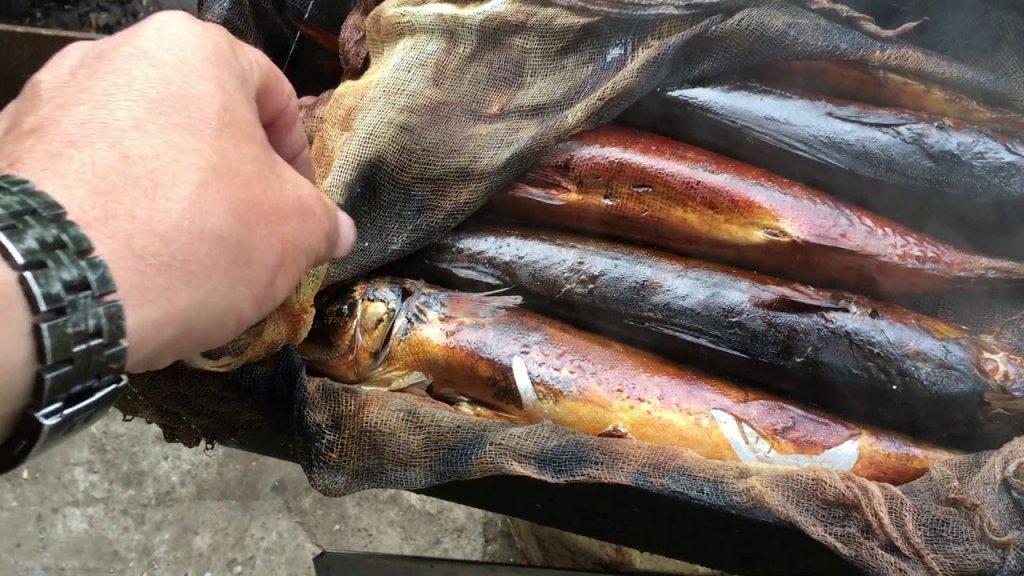 рыба горячего копчения и для чего нужна марля-сибирский рецепт