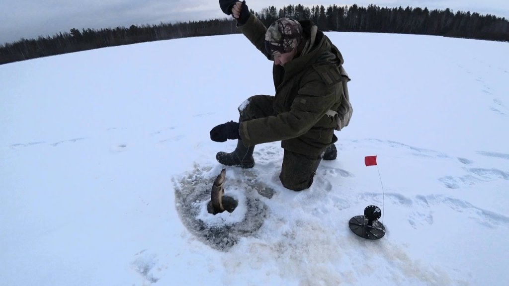 рыбалка зимой видео на озере