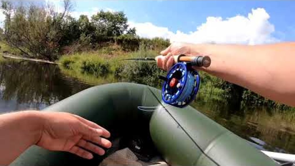 Сплав по реке Днепр. Ловля голавля нахлыстом (Rafting on the Dnieper River. Fly fishing for chub)