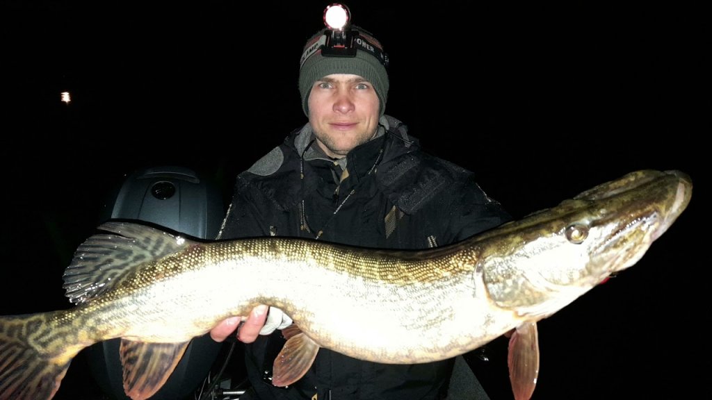 SILA - Streetfishing Event.  Первый день. Тренировка и рыбалка на Голландских монстров.