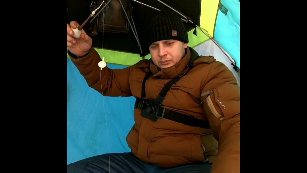 Спор рыбаков. На какой мотыль клюёт лучше? Спор рыбаков. На какой мотыль клюёт лучше?