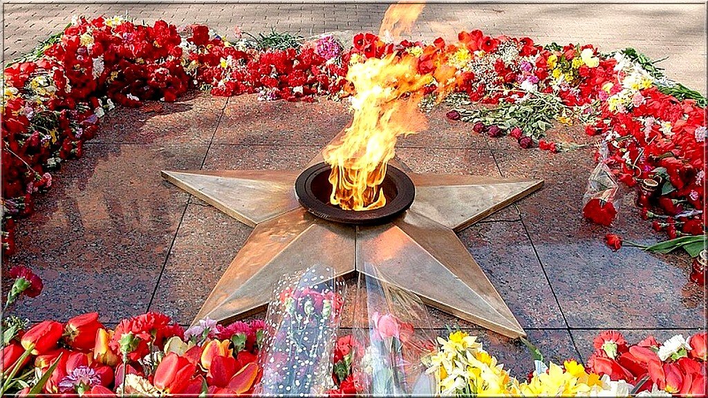 Праздник со слезами на глазах… Видео подвигов… Праздник со слезами на глазах… Видео подвигов…