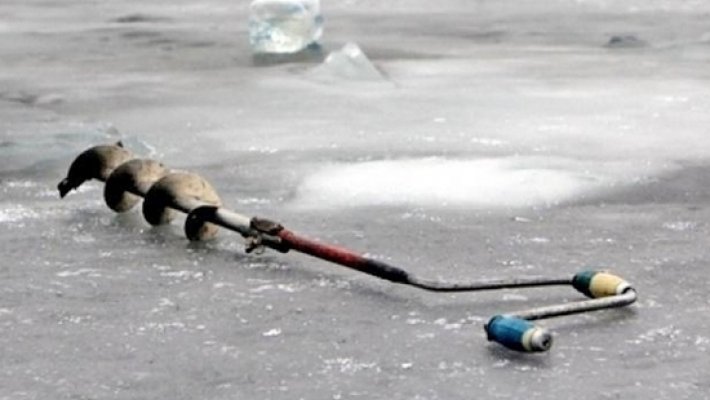 Выход на лед опасен! Никакая рыба не стоит ваших жизней!