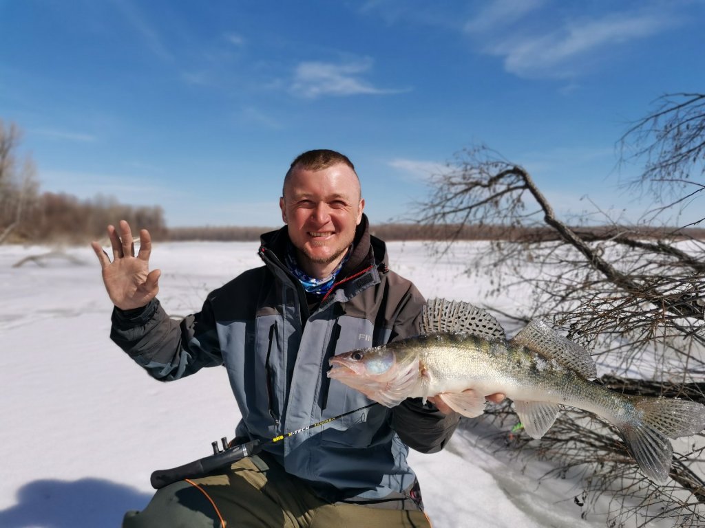 Сезон, ты был интересным!)