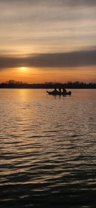 Матвеевка. Рыба есть, но не клюёт...