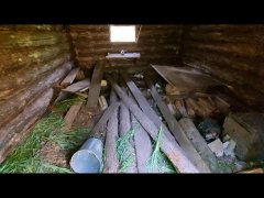 Медведь приходил в избу. Ловля ленка в таёжной речке!