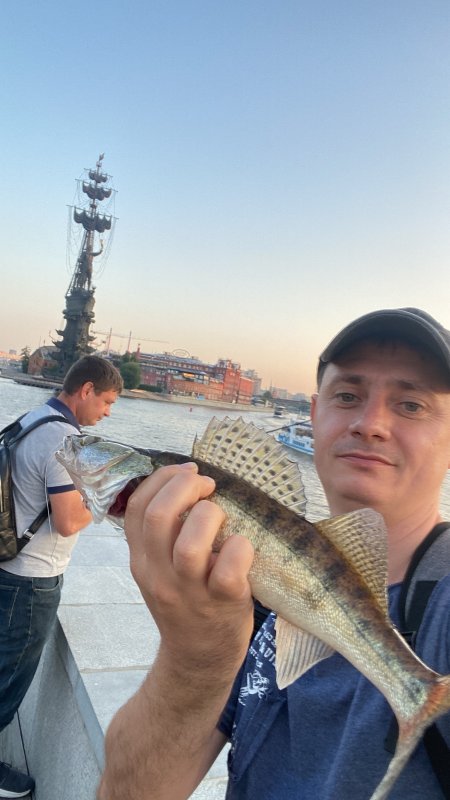 Сибирский стритфишинг в столице