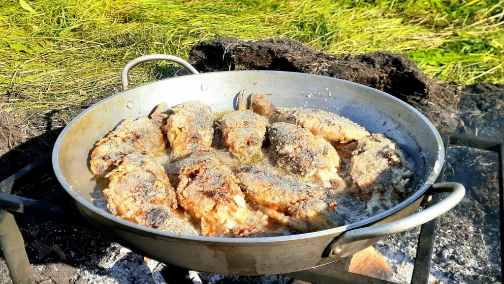 На природе ЖАРЁХА!