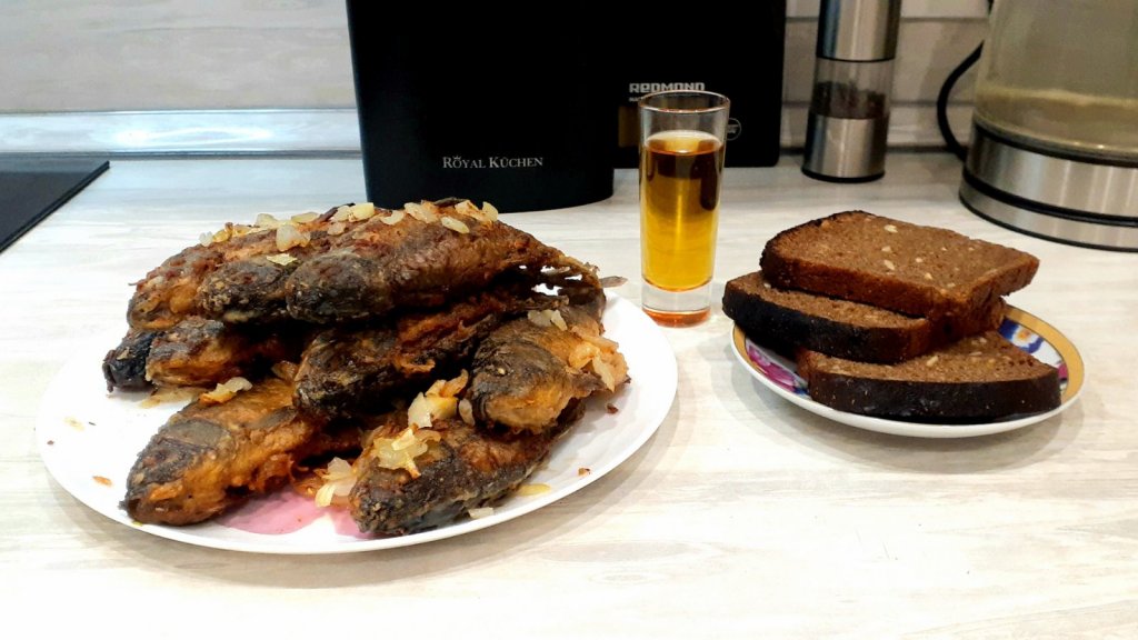 Когда не клюёт Судак на ОВХ. Жарёха из золотых карасей!