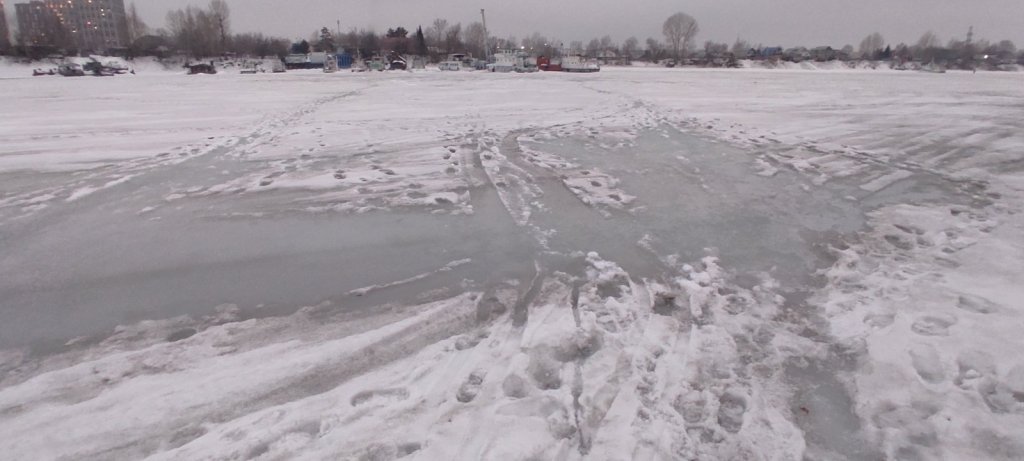 Затон. Выход на лёд от ул. Ракитная. Воды см 20