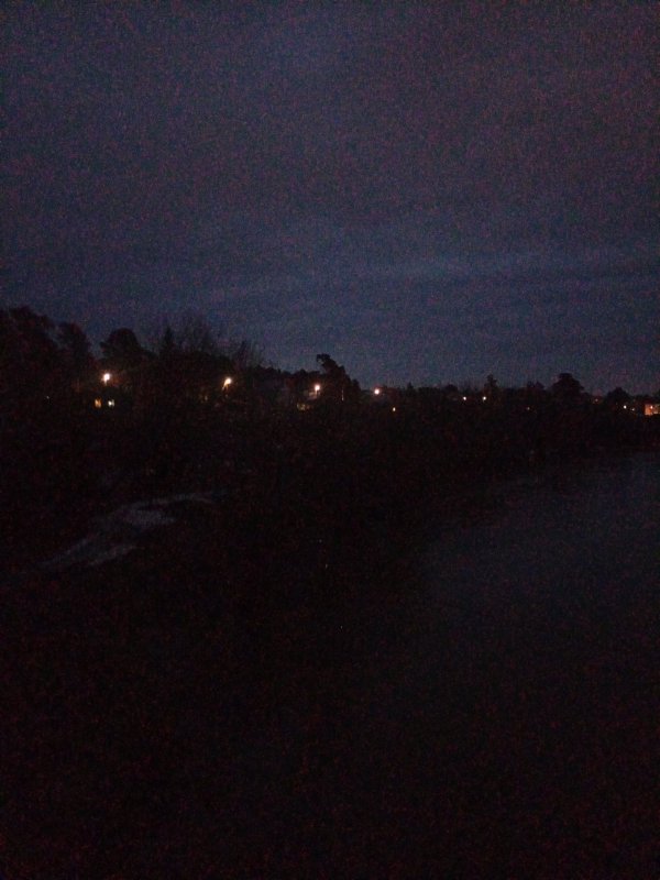 Ночная Издревая