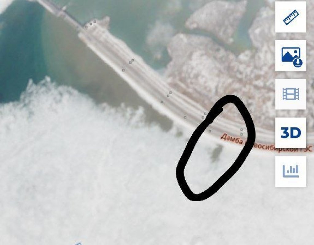 Вчера утонул кайтер-профессионал((( завязывайте бродить у входа в Аванпорт.