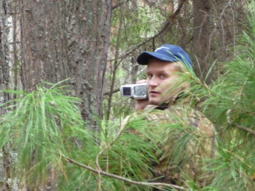 Видеоохота на рябчика весной. И фотоохота Бати на меня :-)