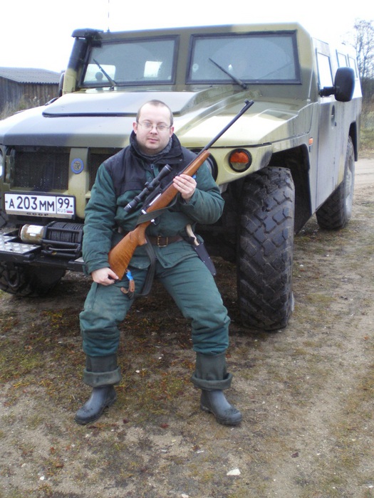 Лось и тигр - ужились вместе.......