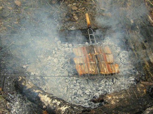 Межсезонье: вместо косули ленок.