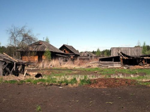 Нежилая таёжная деревня в Томской области.