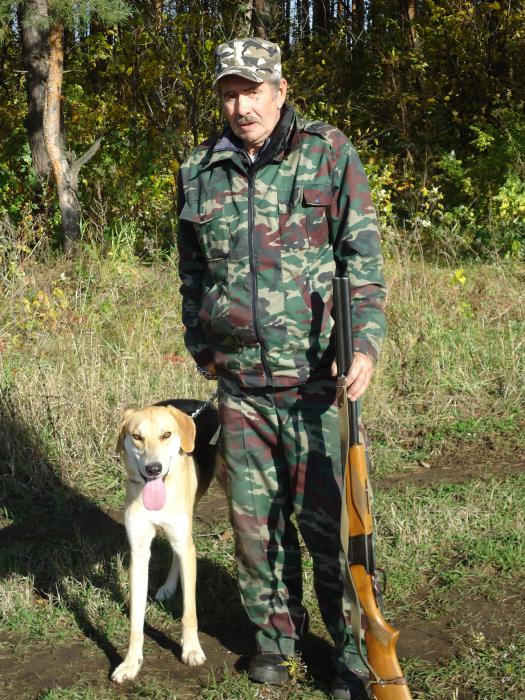 первое поле