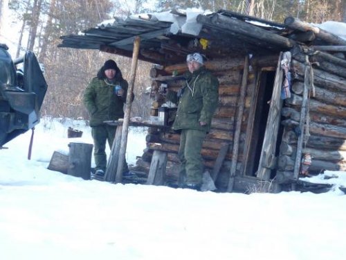 НА НИЖНЕМ
