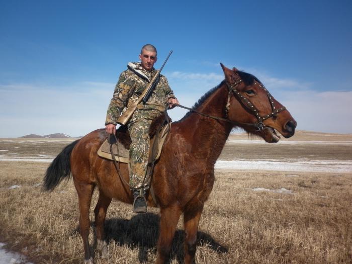 Лет 10 в седле не сидел.
