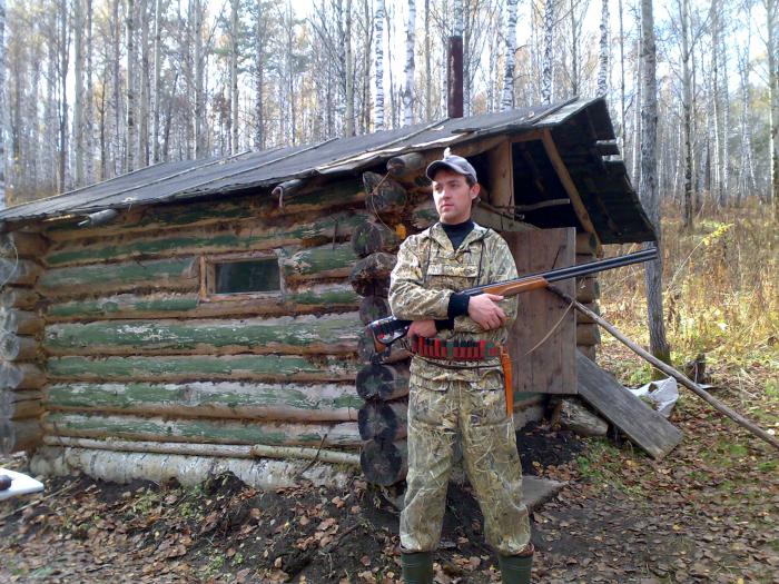 Охота в тайге в зимовьях. Таежники Сибирские охотники. Охота в тайге и жизнь в зимовье.