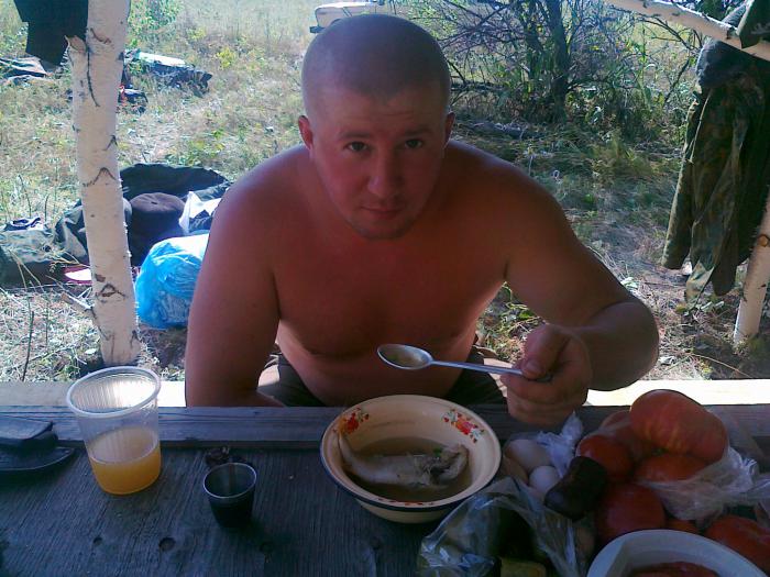 Хороша ушица, под водку "Барин"!