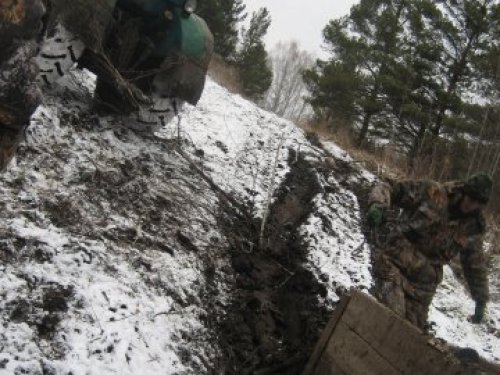 В пути пошел снежок и подъем в горку, стал похож на &quot;взятие высоты&quot;. 