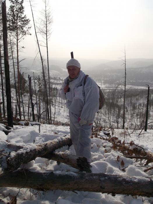 Тяжёлый однако снежок.