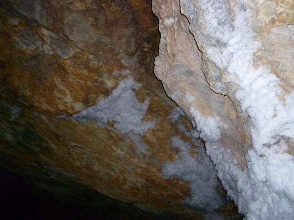 В пещере Женевской