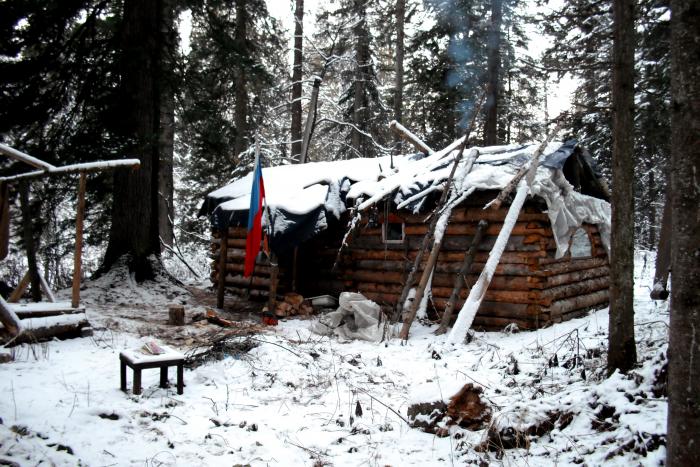 Изба с баней под одной крышей