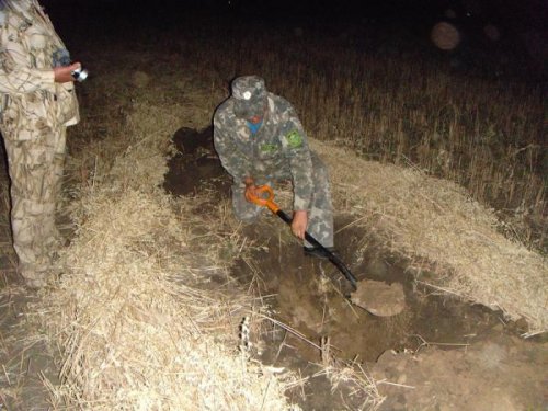 воспоминания о охоте на гуся2009г.ночью надо яму копать